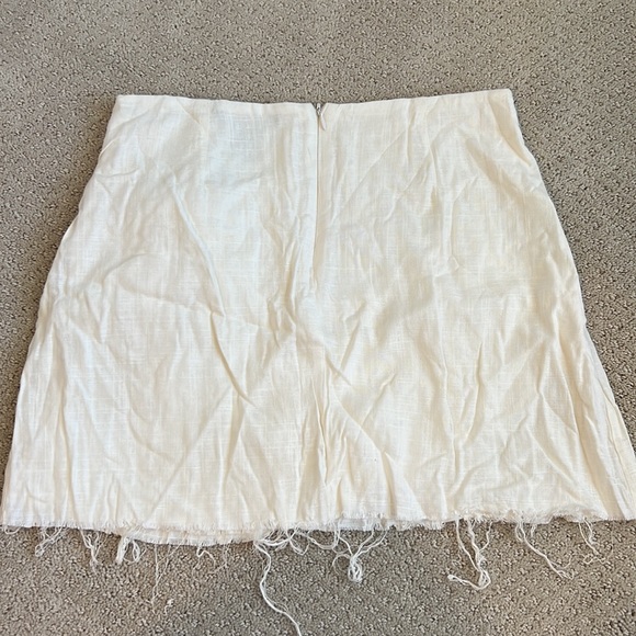 NEVER WORN Forever 21 Skirt - Picture 4 of 4